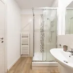 Tiro In The Center Of Guest house Bologna